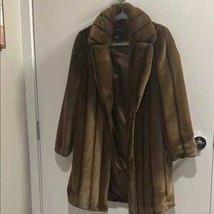 Luxurious Brown Faux Fur Coat size Small.
